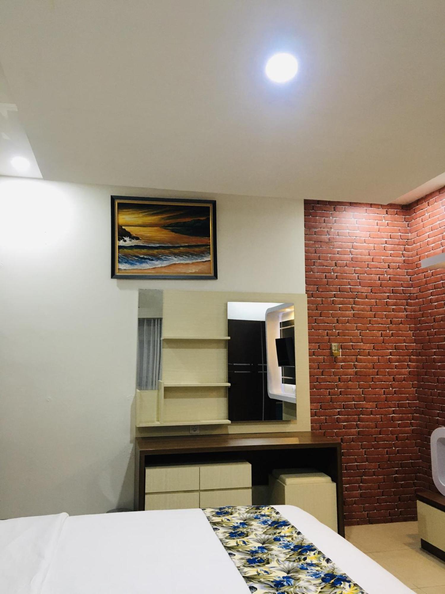 Crown Syariah Hotel Pangandaran